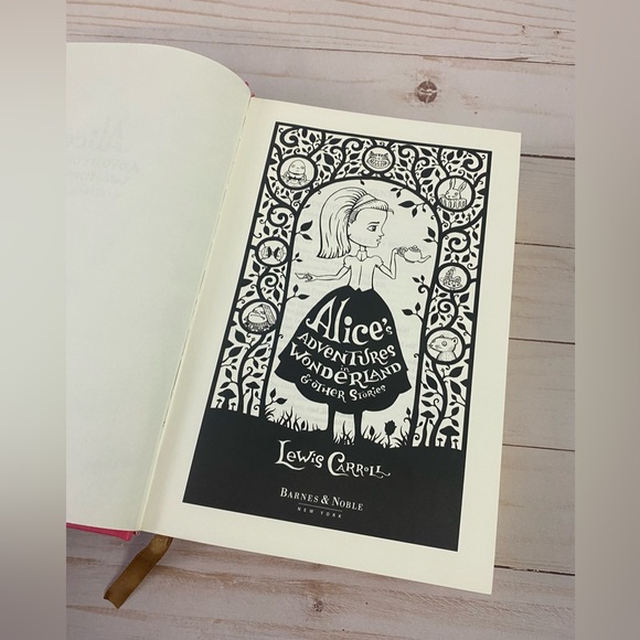 Alice's Adventures in Wonderland and Other Stories Barnes & Noble Unread - Picture 4 of 12